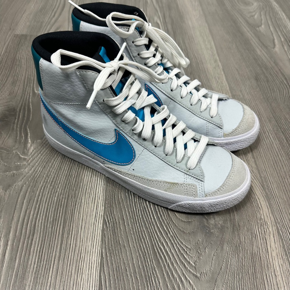 Nike Youth 6/ Women 7.5 Blazer Mid 77 Pure Platinum Laser Blue Sneaker